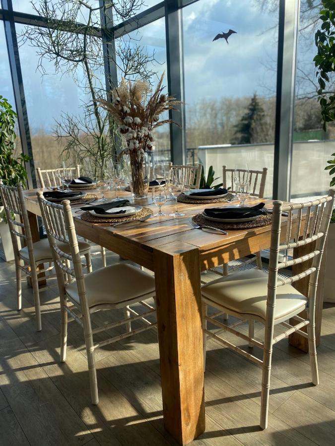 Hotel Villa Necas ז'ילינה מראה חיצוני תמונה