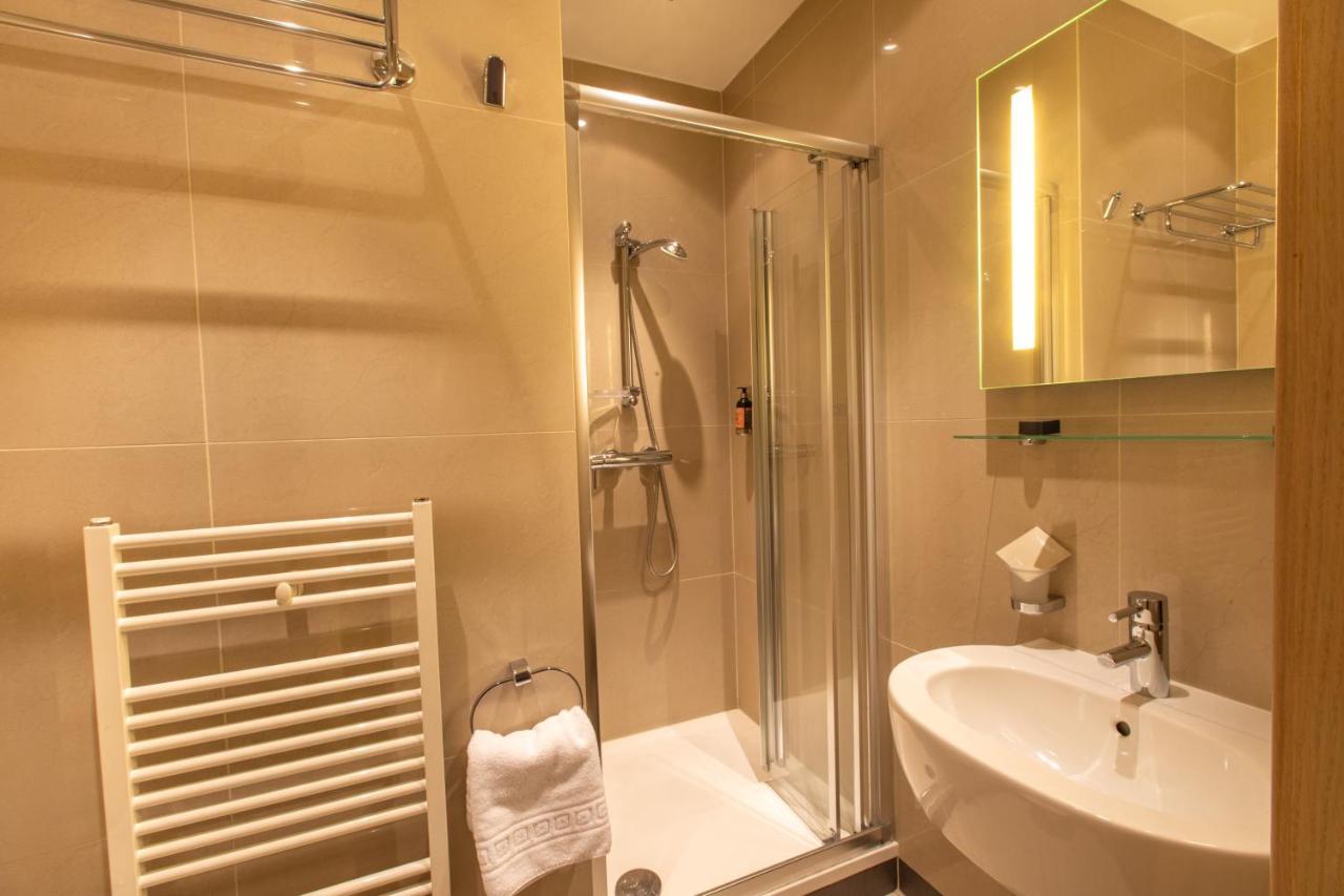 Hotel Villa Necas ז'ילינה מראה חיצוני תמונה