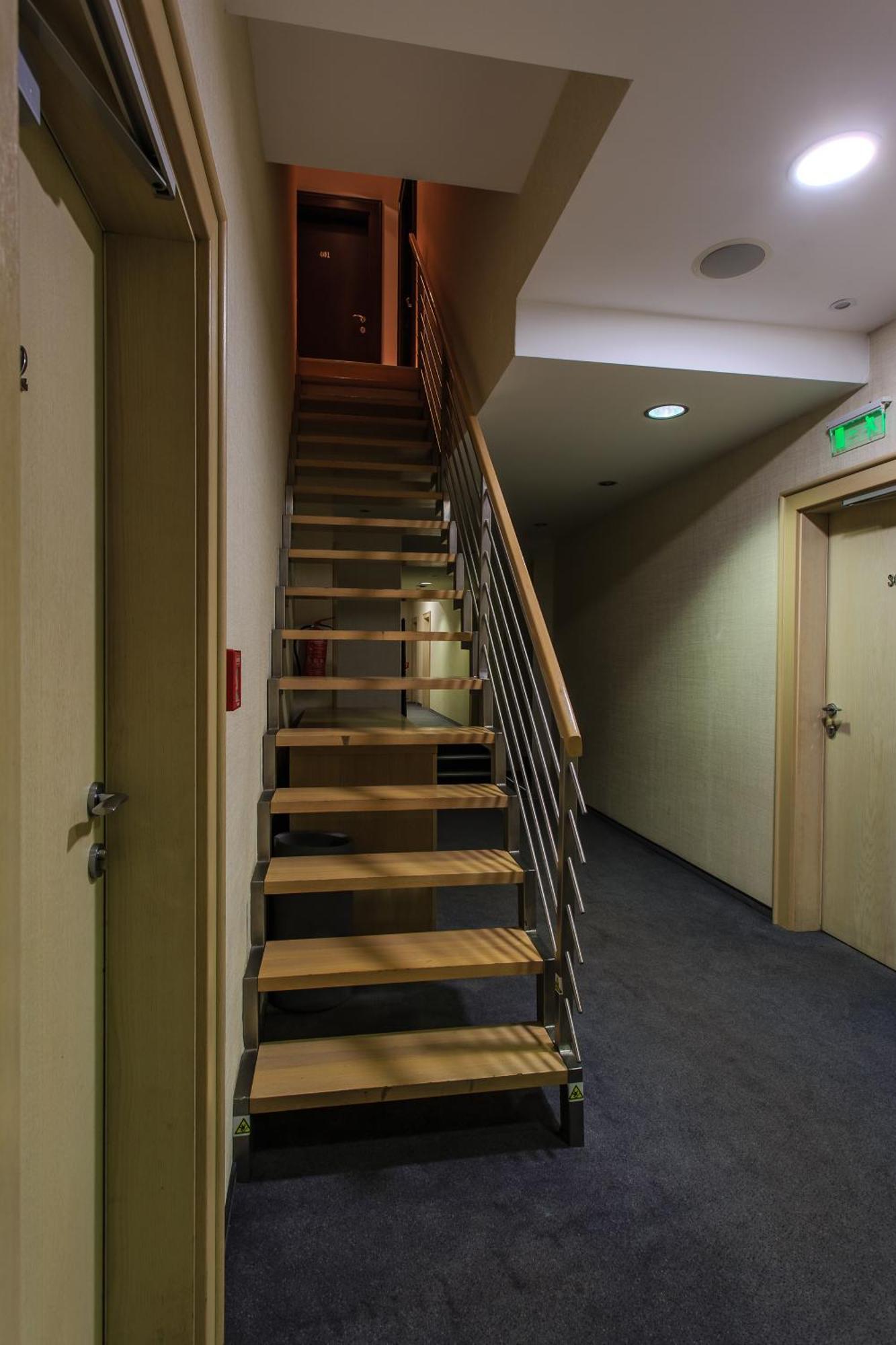 Hotel Villa Necas ז'ילינה מראה חיצוני תמונה