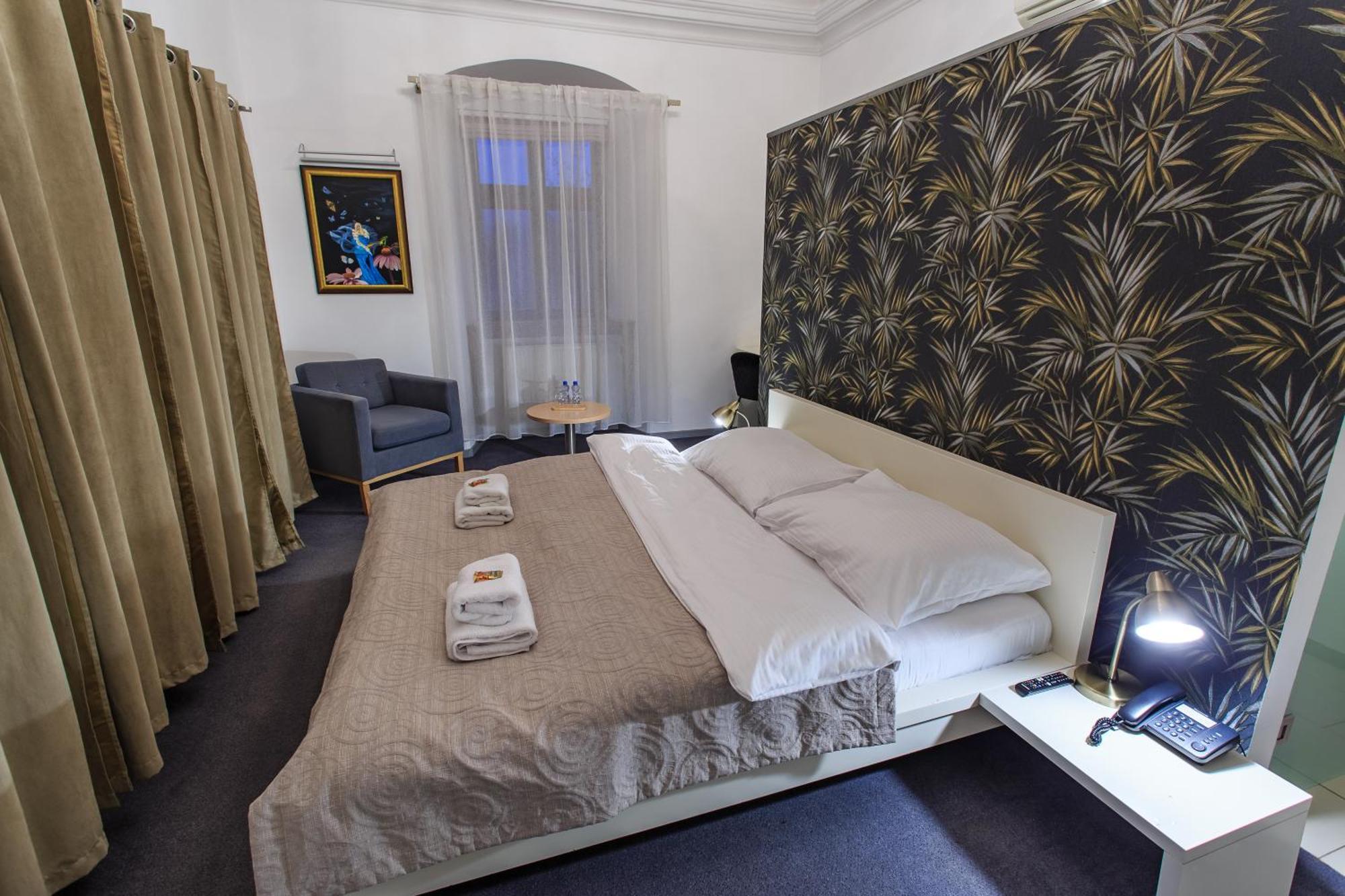 Hotel Villa Necas ז'ילינה מראה חיצוני תמונה